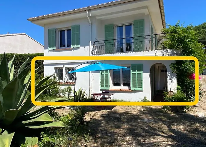 Chez Madou, T1 en bas de villa et rez de jardin à 900m de la mer et des commerces