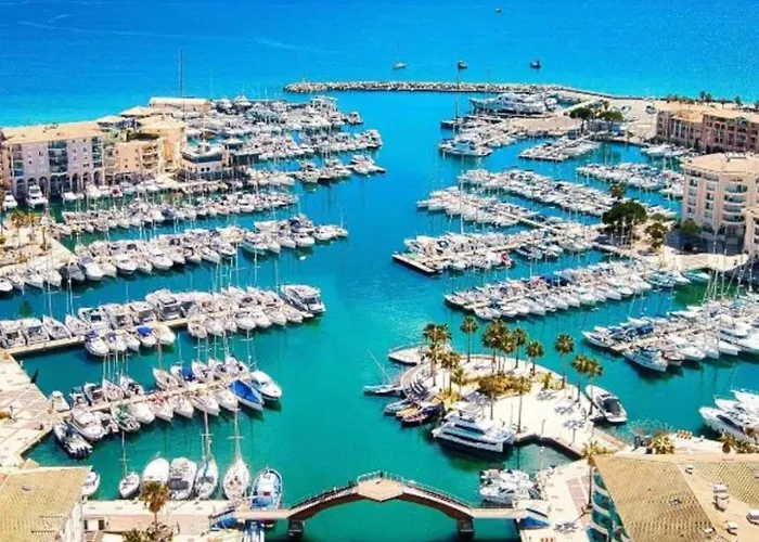 Studio Ciel d'Azur - Fréjus Plage - Tout à pied - Clim - WIFI - Parking - Etage élevé - Vue mer