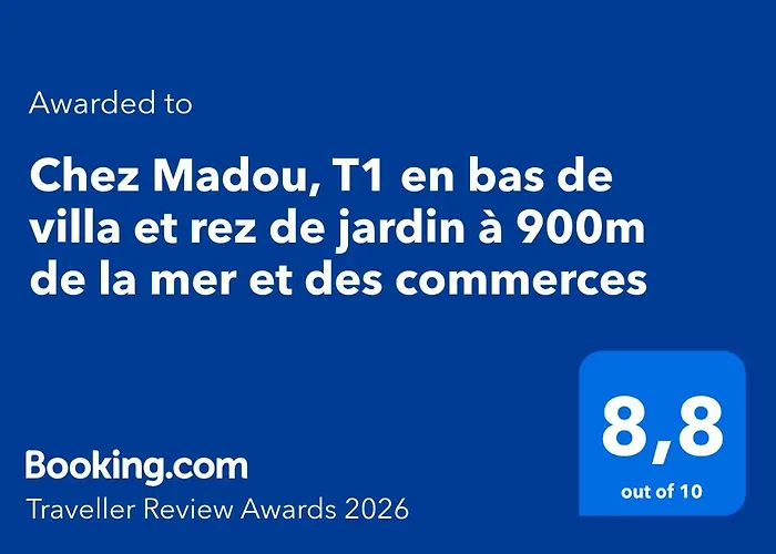 Chez Madou, T1 en bas de villa et rez de jardin à 900m de la mer et des commerces